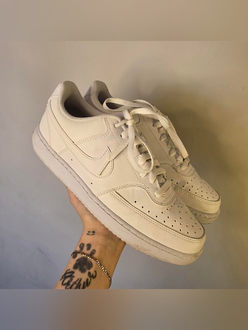 Like New Womens Nike Air Force Sneakers